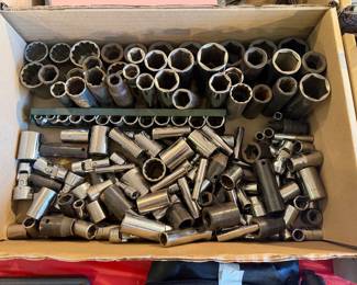hand tools - Assortment of sockets