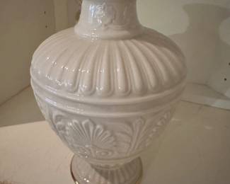 Lnox vase