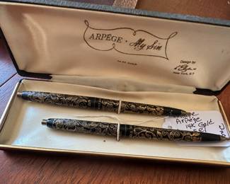 Arpege 14ktgold filagree pen set