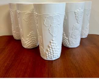 set of 8 Indiana glass tumblers + compote dish"Harvest" ca 1950