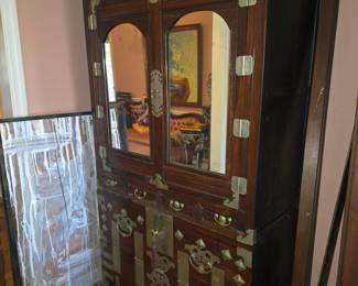 Chinoiserie bar cabinet made from bamboo