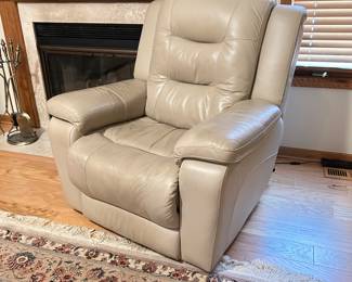 Leather power recliner~
