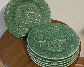 Set of 6 Bordallo Pinheiro green grape vine plates~
