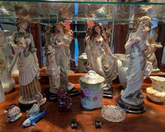 Giuseppe Armani figures