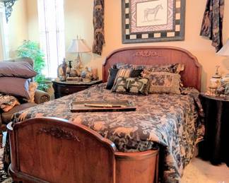 Antique full size bed