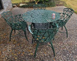 Iron Patio Table with 4 Chairs