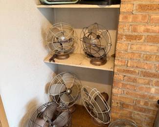 GARAGE!! Vintage Table Top Fans