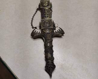 Medieval dagger knife