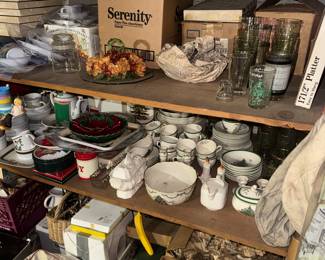 oh my... a bit of chaos, but check out the pictures later, we organized a bit.