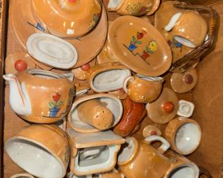 Japanese lusterware child's tea set