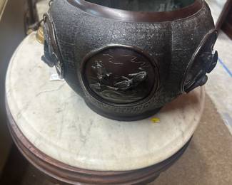 Japanese bronze Meiji period planter