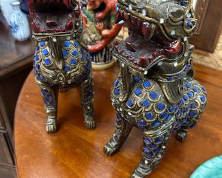 Pair foo dogs