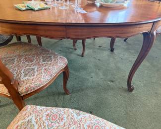 Kindel Grand Rapids Dining Table w/ 3 Leaves, Dining Chairs