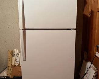 Kenmore Refrigerator 