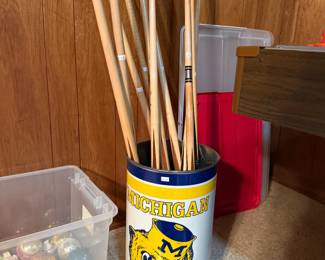 U of M tin, Pool Sticks, Christmas Ornament