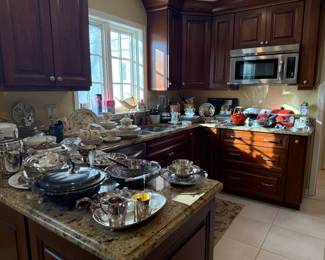 Mackenzie Childs Kitchen Timer, Club Oval Dutch Oven, Spoon Rest, Salt & Pepper Shaker, Vintage 8' Cast Iron Skillet, Couroc of Monterey Tray, 40 Pc Mikasa Heritage Olde Tapestry China Set, Crate & Barrel Casserole Dish