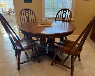 Wooden Dining Room Table & Chairs Set