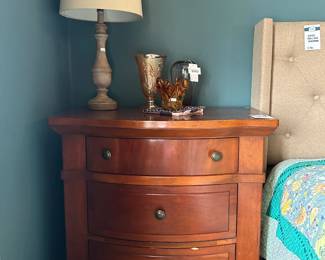 (A) Broyhill Furniture End Table