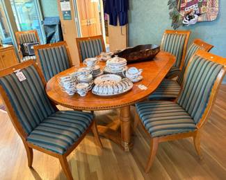 8- Chair Dining Set (6 Chairs & 2 Armchairs )