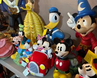 Disney large figurines