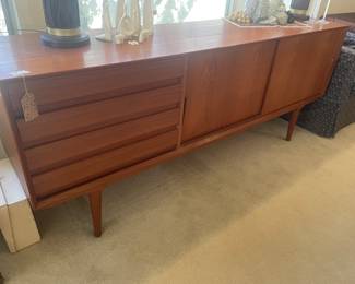  MID CENTURY MODERN TEAK -BUFFET JUST AMAZING !!  SO MUCH STORAGE AND SO GOOD LOOKING --   