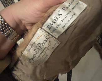 WELL LABELED MINK STOLE 