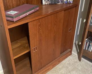 CLOSER LOOK AT TEAK BOTTOM OF BOOKCASE 
