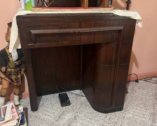 1950-60 curved sewing table