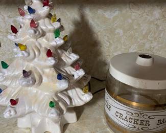 LOTS of Christmas items