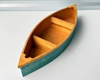 32 HangingBoatShapedWoodenShelf