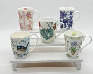115 GroupofDecorativeMugs