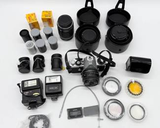 12 AsahiPentaxME35mmSLRFilmCamerawExtraLensFilmMore