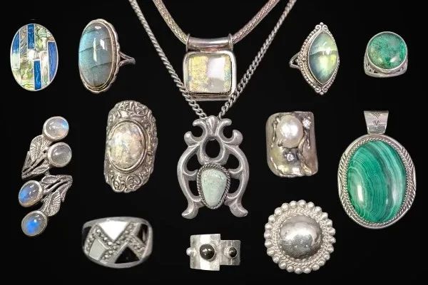 Warehouse Whimsy - Online Auction | PICKUP: Wednesday, Feb 11th in Centerville, OH