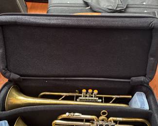 2 unknown trumpets - marked damaged