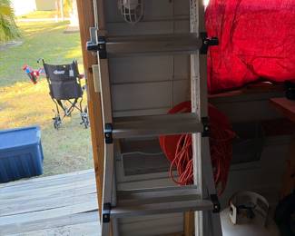17’ extension ladder. 
