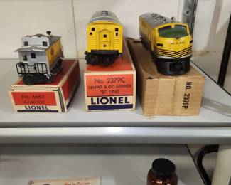 Lionel 6657 Caboose, Lionel 2379C Denver & Rio Grande B Unit, Lionel Rio Grande 2379P