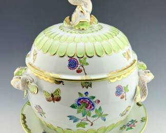 HEREND Queen Victoria Koi Soup Tureen
RARE