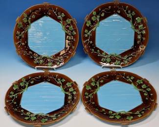Mottahedeh Majolica - Ivy Leaves Turquoise - 4 dinner plates  - 11½ inch 1970s