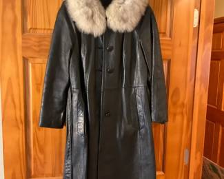 Original By Peter Caruso Womans Leather Jacket With Fox Fur Collar  Leather Gloves 