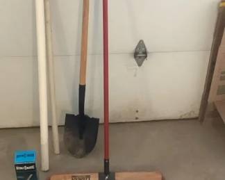 Mystery Lot Sanding Items, Shovel More