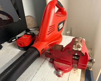 Black & Decker Leaf Blower 