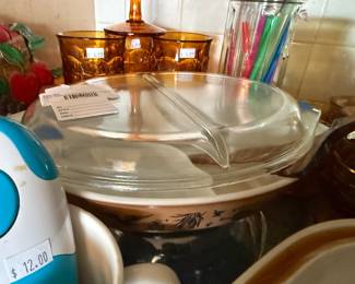 Early American Pyrex Divided Casserole Dish