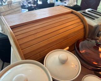 Wooden Roll-Top Bread Bin