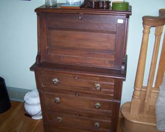 WALNUT VICTORIAN DROP-FRONT DESK