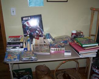 BOOKS & BASEBALL CARDS