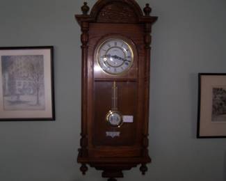 HOWARD MILLER WALL CLOCK