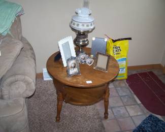 MAPLE LAMP TABLE, LAMP & FRAMES