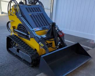 2025 Landhonor LDR-T460K1 Mini Skid Steer Loader, Unused 