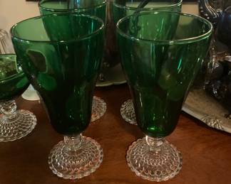 Emerald green set of glasses