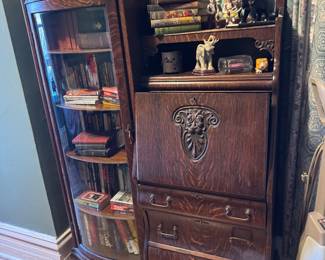 Antique Quarter-Sawn Oak Secretary Desk with Curved Glass Bookcase & Mirror Top (c.1900–1925)